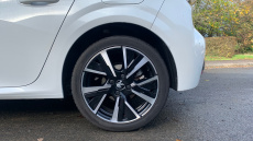 Peugeot 208 1.2 PureTech 130 Allure 5dr EAT8 Petrol Hatchback